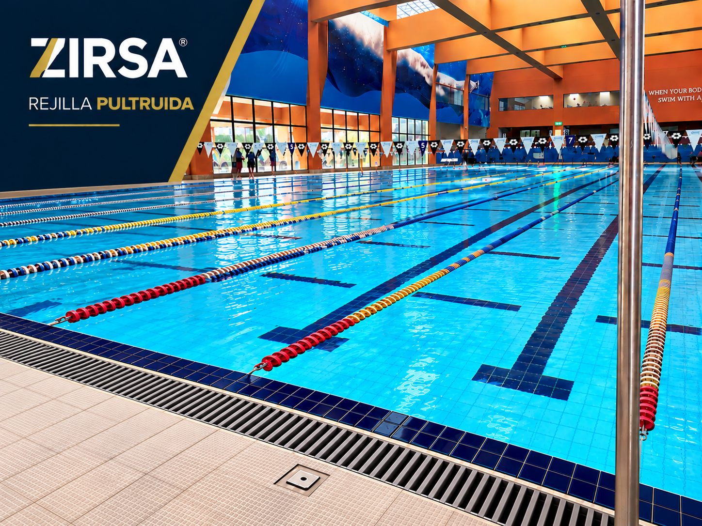 Rejilla pultruida en el borde de una piscina
